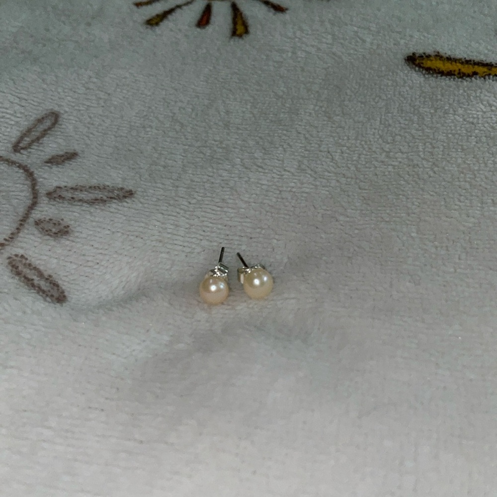 3 piece faux pearl stubbed earrings set